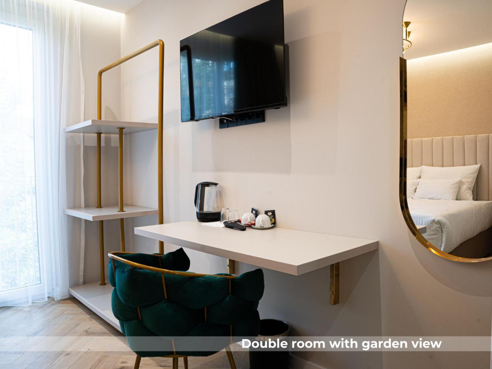 Lala Hotell Bosanska Krupa Exteriör bild