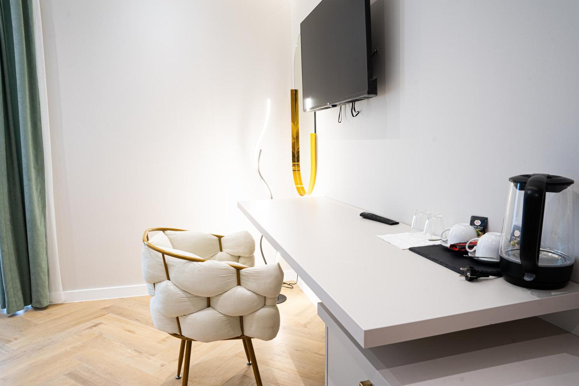Lala Hotell Bosanska Krupa Exteriör bild
