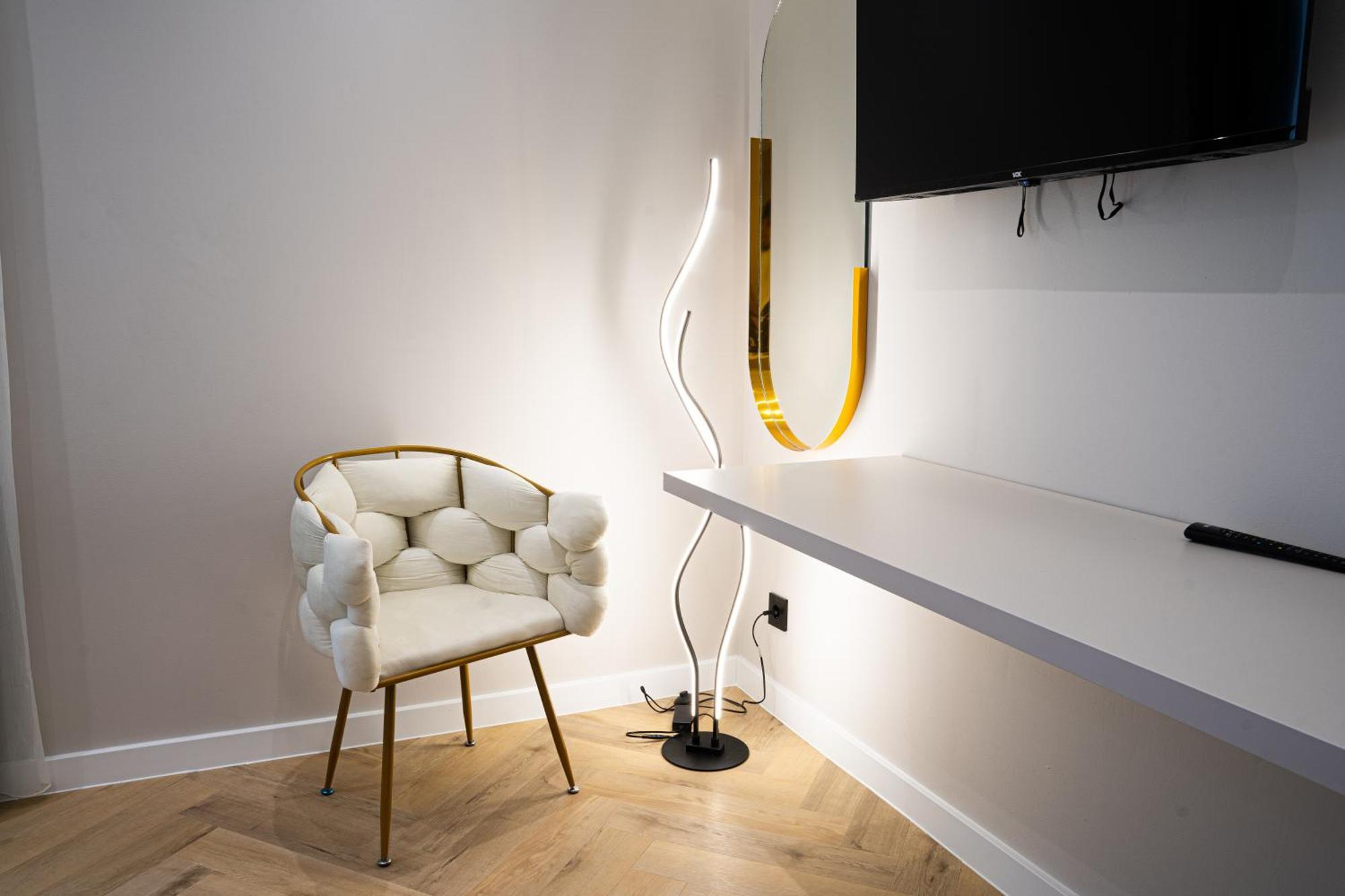 Lala Hotell Bosanska Krupa Exteriör bild