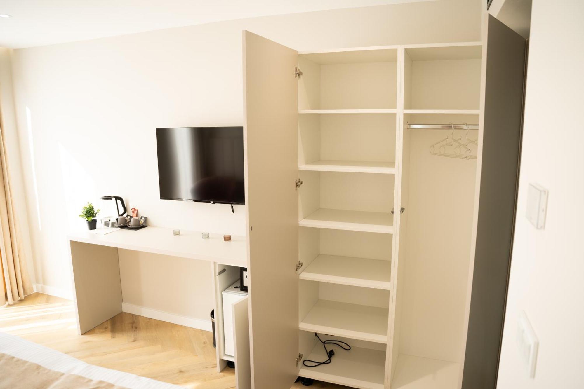 Lala Hotell Bosanska Krupa Exteriör bild